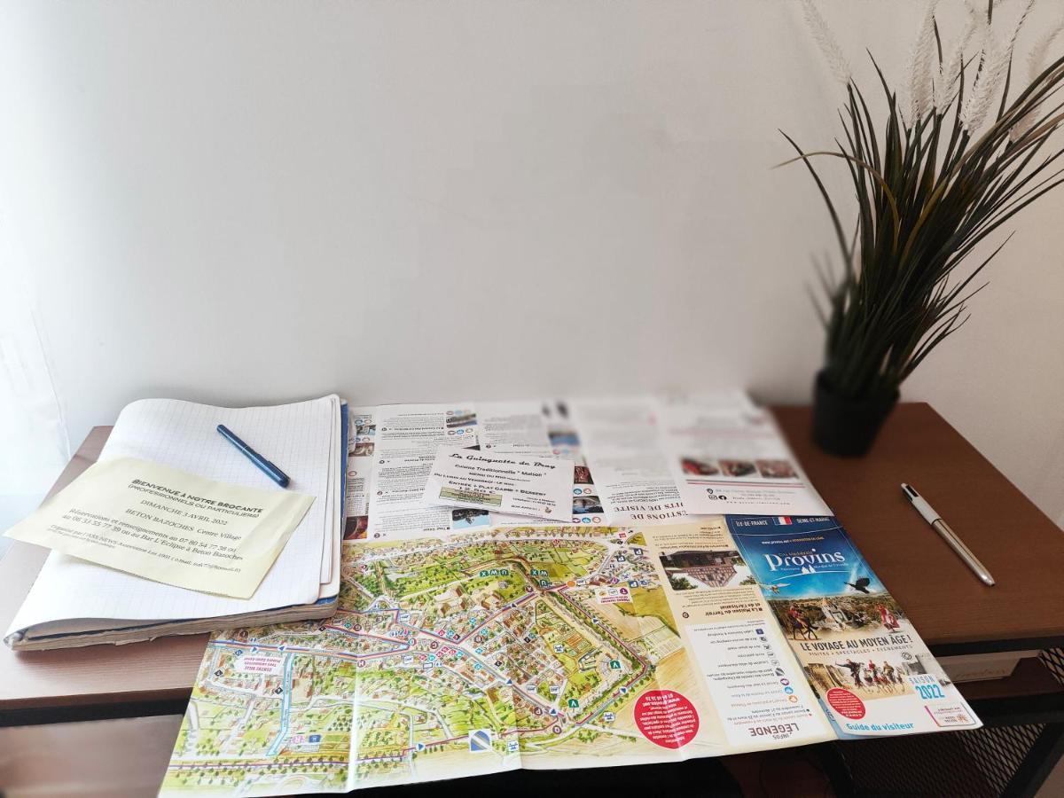Les Lofts De Provins: Apt 4 מראה חיצוני תמונה